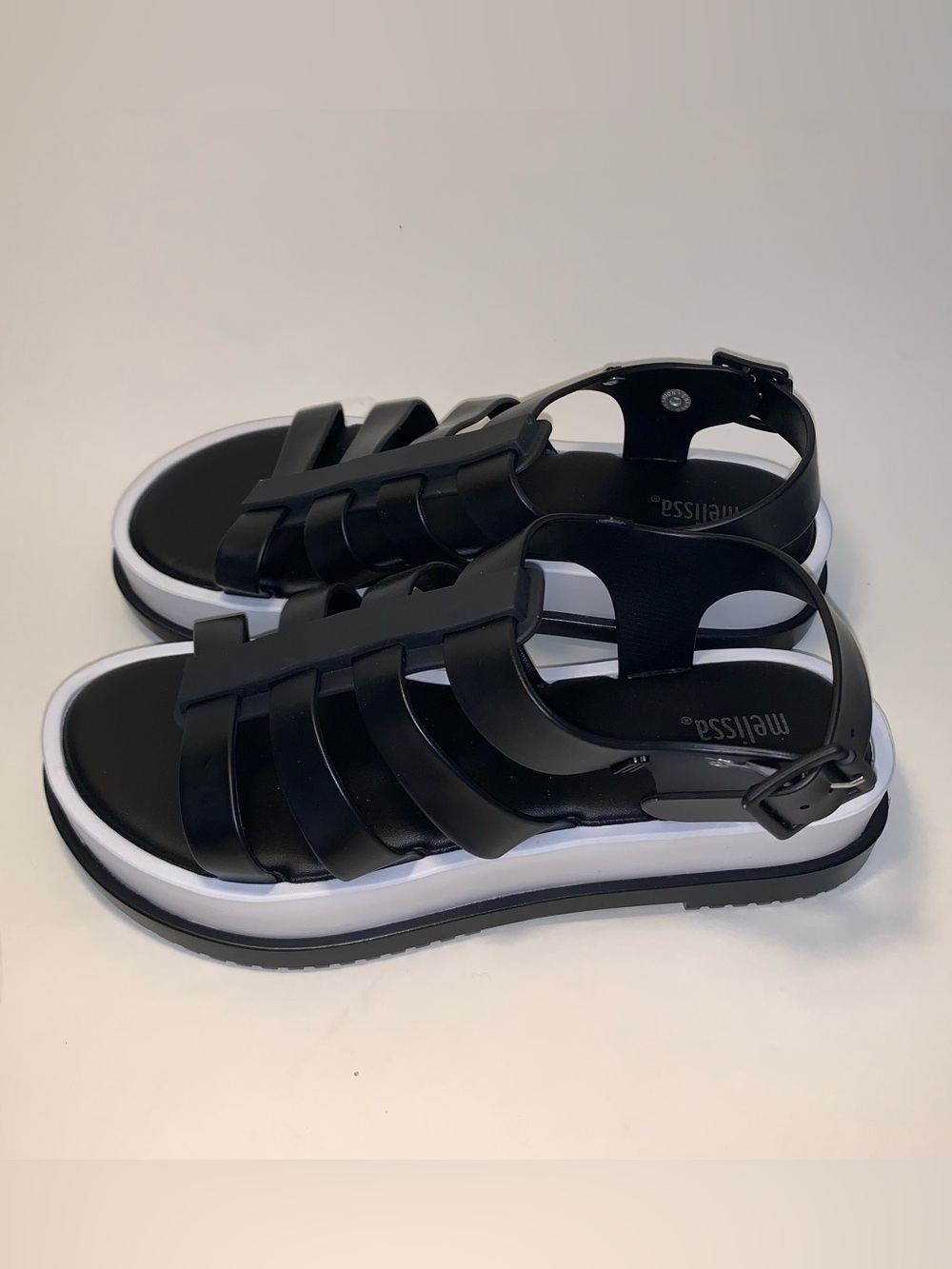 NWOT Melissa Flox Flatform Black & White Strappy Platform Sandals Jelly Sz 6